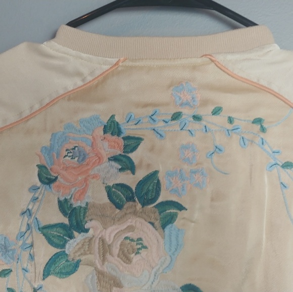 Blank NYC pink embroidered bomber jacket Xs - Picture 5 of 8